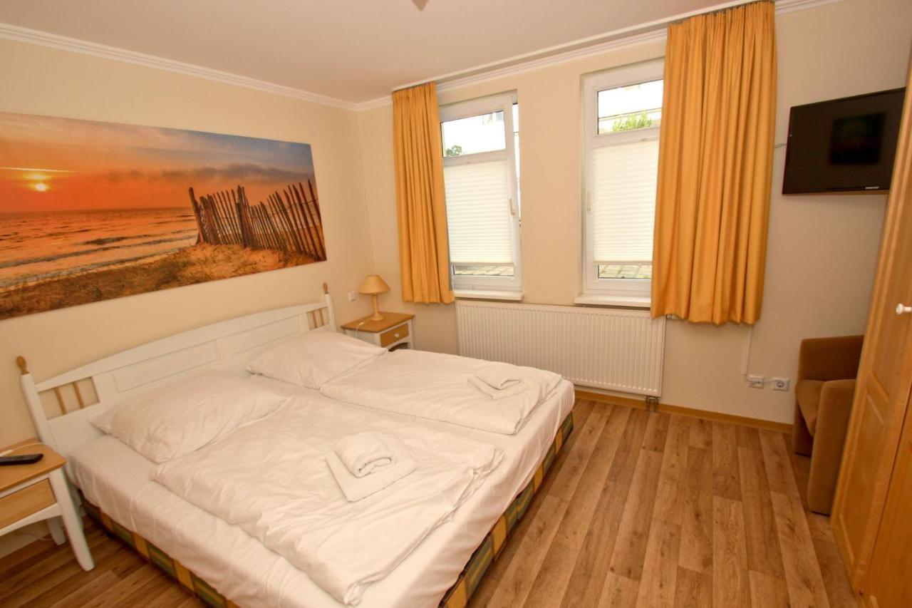 Meeresblick Residenzen FeWo 35 deluxe, inklusive Sauna und Schwimmbadnutzung im AHOI Sellin Goehren  Exterior foto
