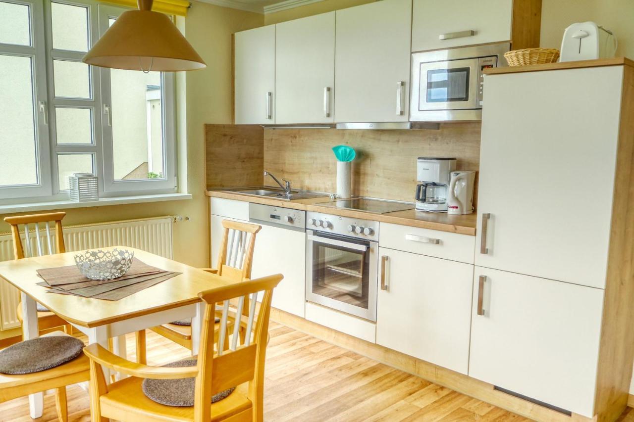 Meeresblick Residenzen FeWo 35 deluxe, inklusive Sauna und Schwimmbadnutzung im AHOI Sellin Goehren  Exterior foto